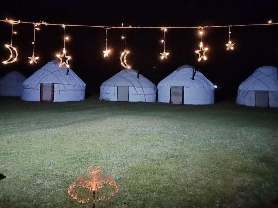 فندق Zalkar Yurt Camp Song-Kul المظهر الخارجي الصورة
